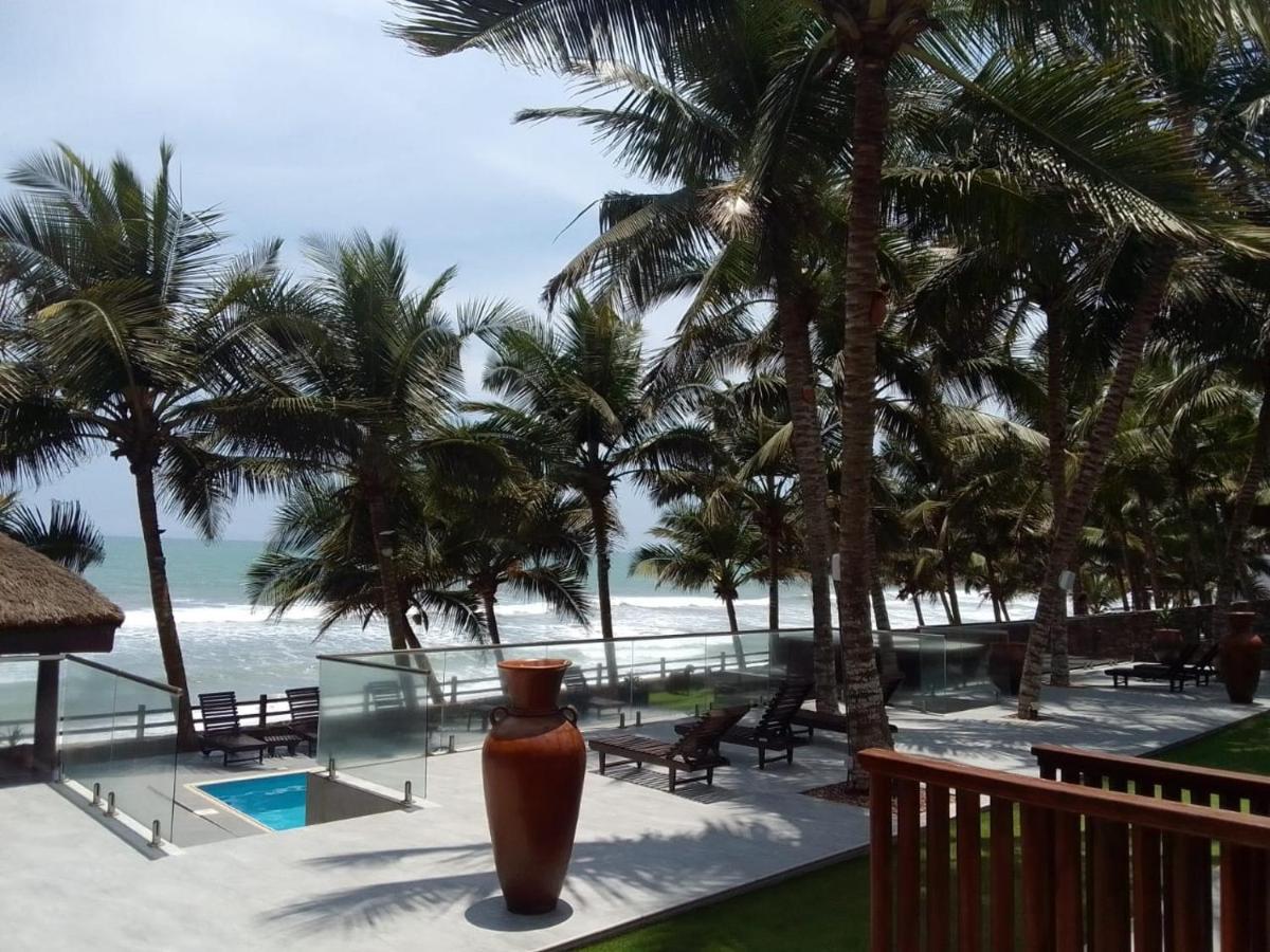 The Big Blue Resort & Spa Kasoa Bagian luar foto