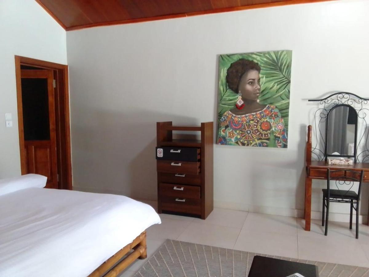 The Big Blue Resort & Spa Kasoa Bagian luar foto